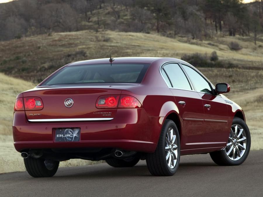  Buick Lucerne CXS 2006 года  (фото 41 из 45)